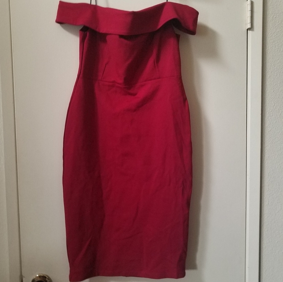 AKIRA Dresses & Skirts - Akira NWOT Off the Shoulder Dress, Size Large